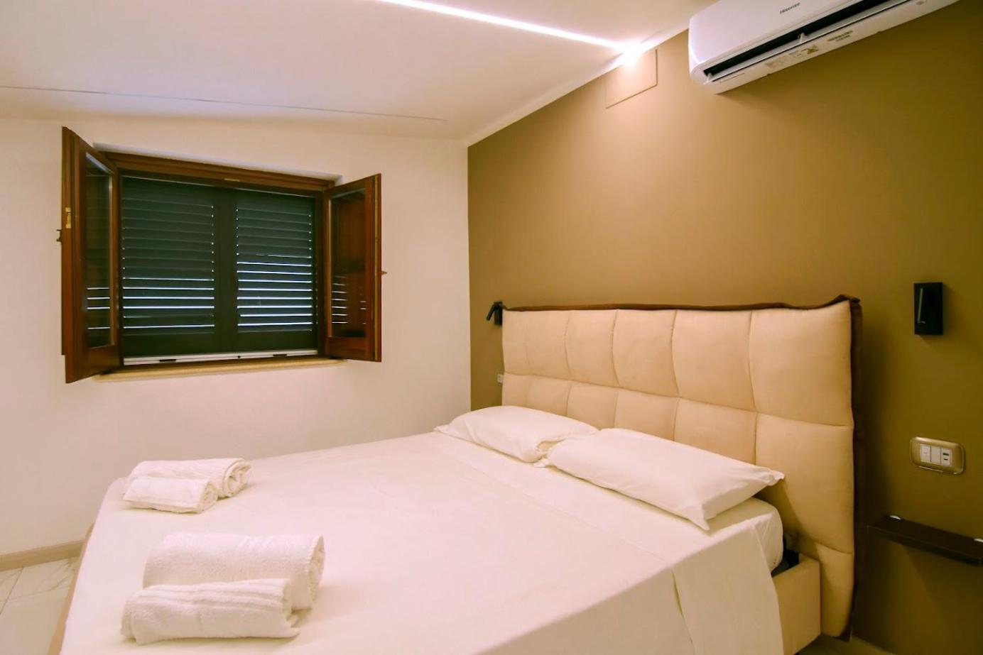 Belma Aparthotel And Rooms マリーナ・ディ・カメロータ エクステリア 写真